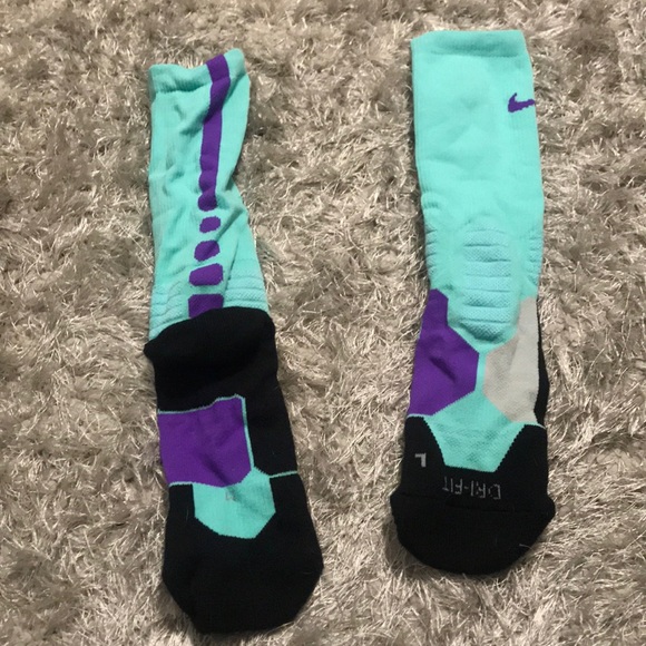 Nike Elites - Picture 2 of 2
